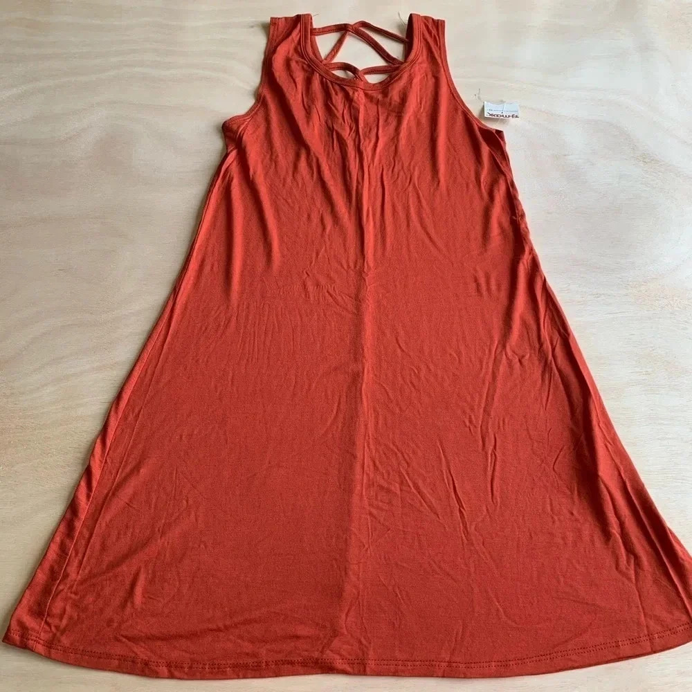 **NEW Olivia Rae Sleeveless Shift Dress